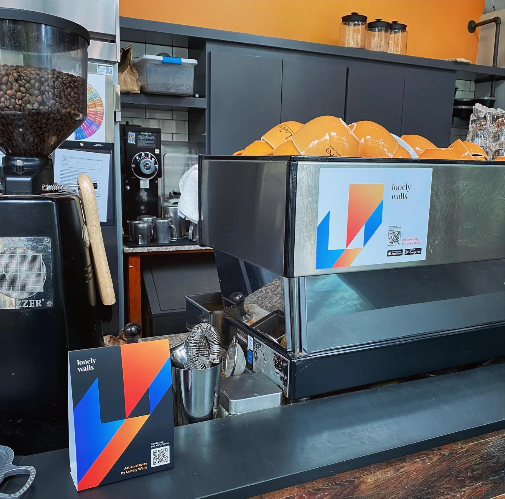 Lonely Walls — art marketplace in action